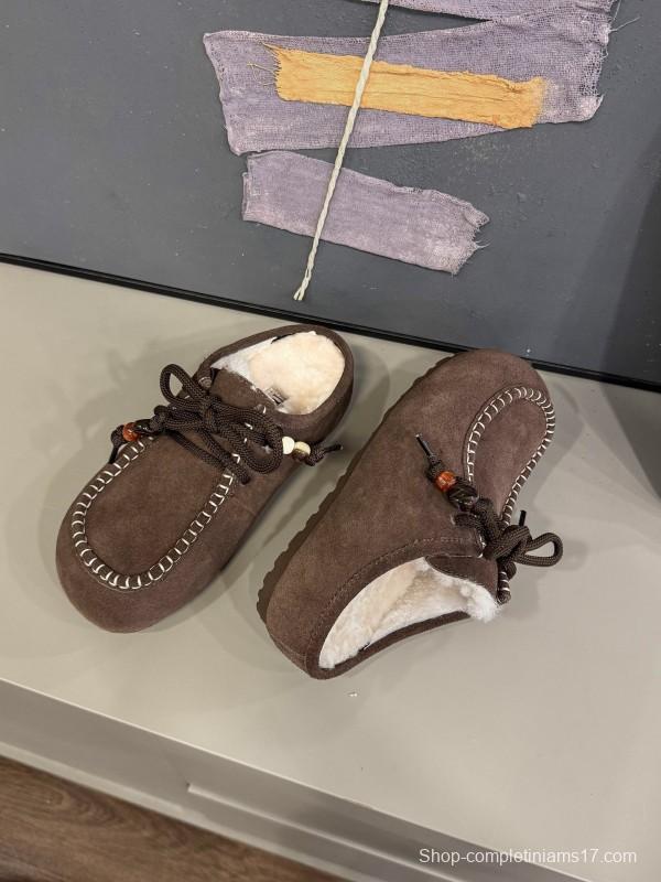 UGG 2025 Spring/Summer Collection Plush Wool Slippers with Vintage Buckle - KFY00240