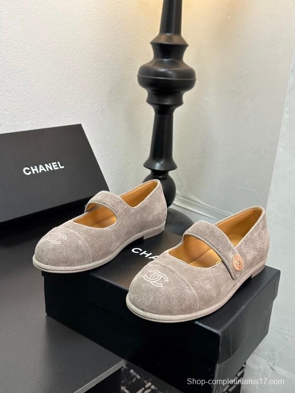 Chanel Quilted Design Slip-On Sandals - KFY00280