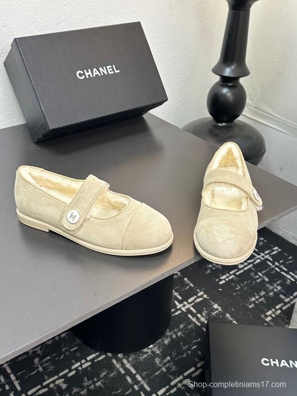 Chanel 2025 SS French Mary Jane Flat Shoes with Fur Trim - KFY00300