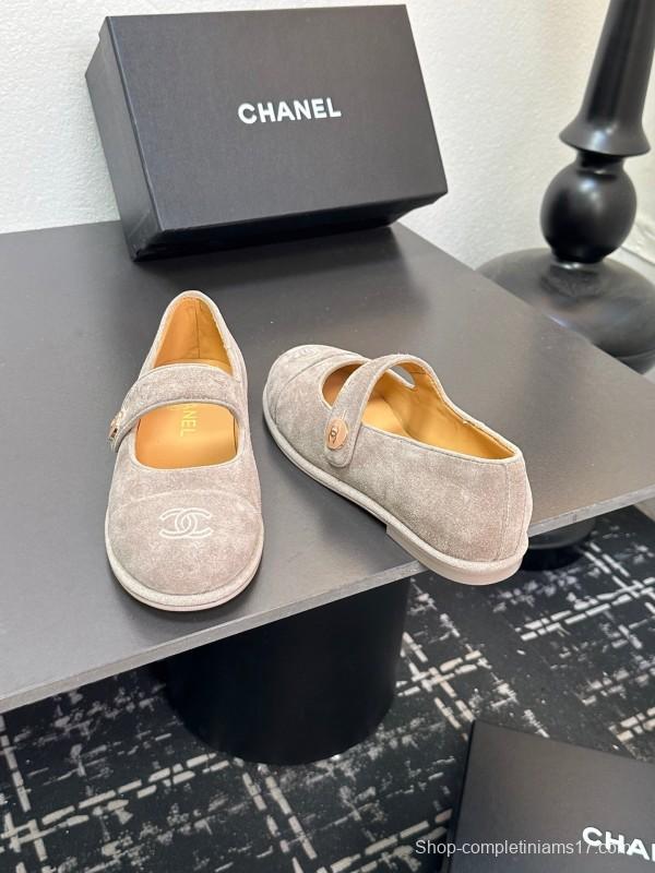 Chanel Quilted Design Slip-On Sandals - KFY00280