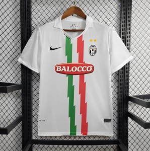 10/11 Retro Juventus Away Jersey