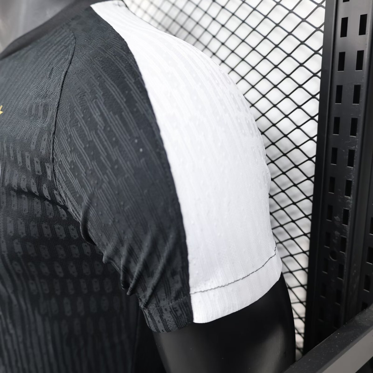 Player Version 25/26 PSG x XO BLACK Pre-Match Jersey